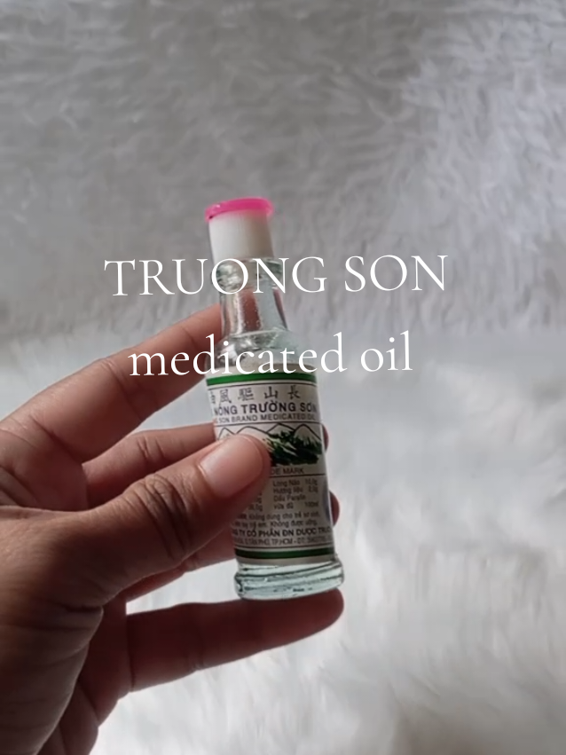 TRUONG SON.  First aid na medicated oil para sa sakit ng ulo at tyan. #truongson #medicatedoil 