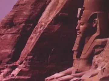 Dressed in gold, buried in myth  #egypt #ancientegypt #nature #ancient #tradition #fyp #f #foru #foryoupage❤️❤️ #foryou #beauty #glory #civilization #art #moral #landscape 