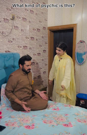 What kind of psychic is this? #hariscomedy 