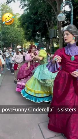 Funny Cinderella’s sister 🤣🤣🤣#Disney #disneyland #disneyworld #cinderella #funny #fyp #Foryou #lovetiktok #usa #disneycharacters 