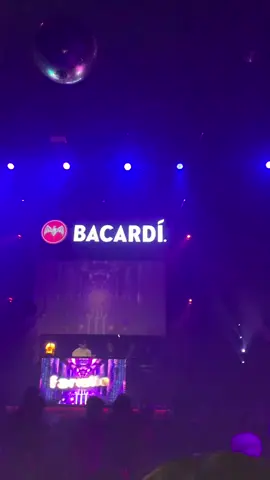 😎🍻#dugem #distrik163karawang #dugembreakbeat #dugemparty🍻💃 #dugemparty #district 