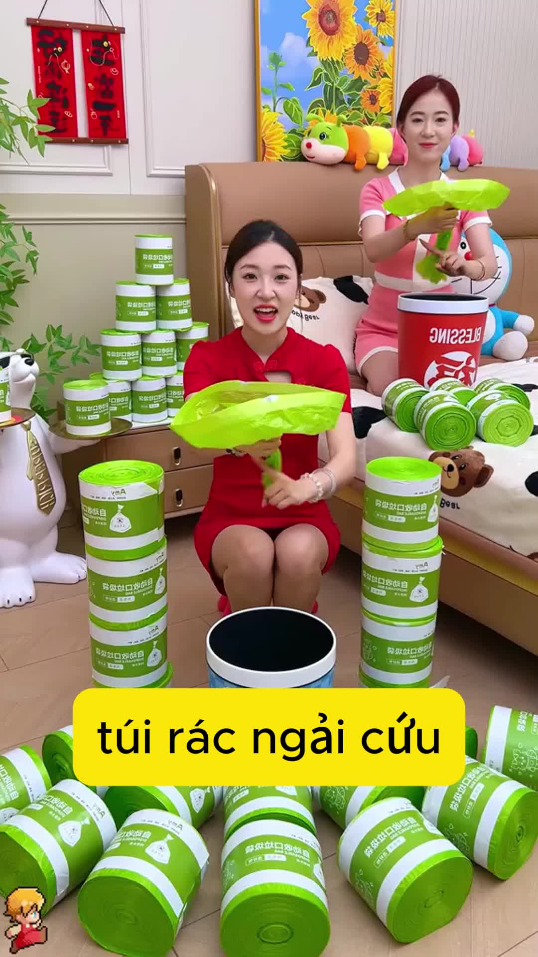 [COMBO 4 CUỘN 200 TÚI] Cuộn Túi Rác Có Dây Rút, Hương Ngải Cứu Chống Côn Trùng Chịu Lực Tốt Kích Thước 40x45cm- Tự Hủy Sinh Học - Kitchen - Thân Thiện Môi Trường 