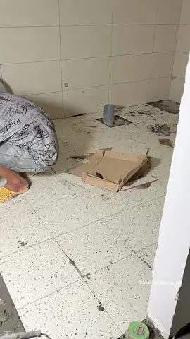 Đợi ngày lót gạch nhà tắm lắp thêm bồn rửa tay mới nữa 🏡 #phungreview #decorphong #homedecor #xuhuong 