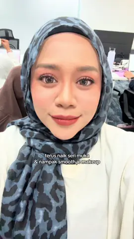 serious talk sebelah lain sebelah lain 😘 #CARSLAN  #carslanmy  #carslanpowder #pressedpowder #makeup #beauty #makeuptutorials #CarslanCrushBrandDay #CarslanSummerMakeup #fyp 