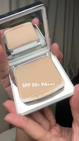 The secret of my flawless makeup! @Carslanmy #CarslanCrushBrandDay #CarslanSummerMakeup   #CARSLAN #carslanmy #carslanpowder #sunscreenpowder #sunscreen #presspowder #waterproof  #oilcontrol #makeup #basemakeup #makeuphacks #newarrivals #uvprotection 