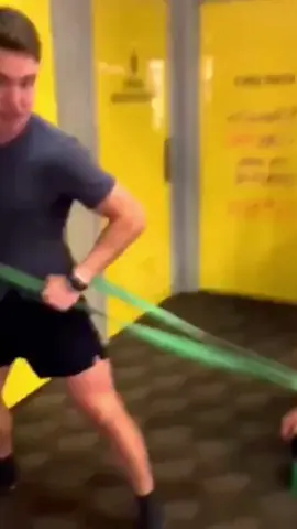 Funny fail in gym🤣#funnyvideos #foruyou #fyp #fail 