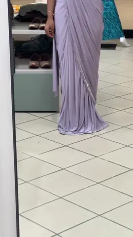 Royal vibes in purple 💜 Availble in 2 sizes! Dm for more details! Viale le corbusier, snc, latina📍 📞3921143501 #anjalisummancloset #foryou #girls #treanding #saree #purplesaree #punjabitiktok #tiktokitaly #viral #video #fashion #mutiyar #dresses #latina #roma #milano 