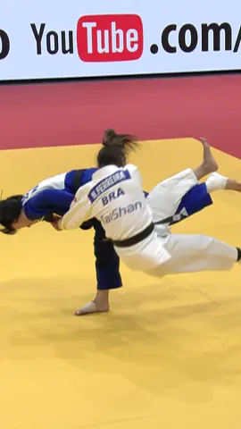 Ferreira overeaches and Lee reacts! 🇰🇷  Follow all the action on JudoTV.com 💻 #JudoWorlds #Budapest #Hungary #WJT #Judo #IJF #Sport #RoadToLA2028 