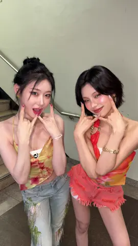 Hᴏᴡ YEJI ᴀɴᴅ CHAERYEONG ʟᴏᴏᴋ ᴛʜɪs ɢᴏᴏᴅ ʟɪᴋᴇ ♡ʾʾ #ITZY #MIDZY #YEJI #예지 #CHAERYEONG #채령 #ITZY_GirlsWillBeGirls #ITZY_GWBG #ITZY_KissAndTell
