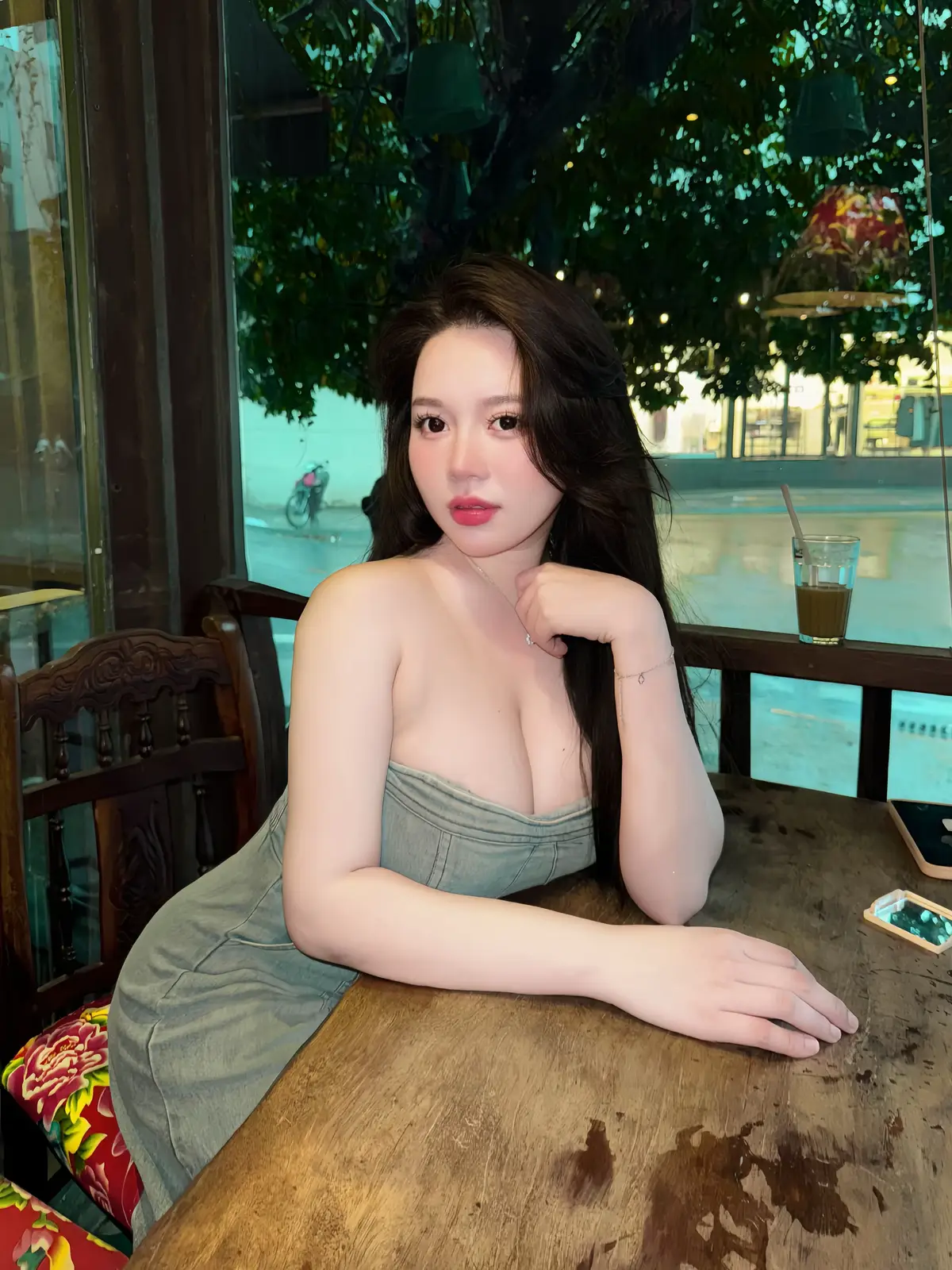 Muốn nói ‘’ Nhớ anh lắm’’ nhưng tính em sĩ nên thôi :))))