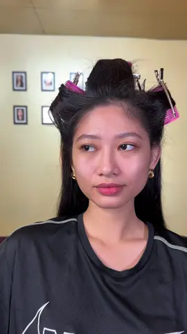 Wala bang MUA here? Pa judge naman po anong dapat kong i enhance pa sa pag m-makeup nag p-practice palang eh HUHU. #freelancemakeupartist #bacolodmakeupartist #fyp #contentcreatorinsights 