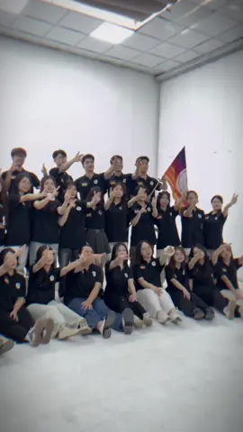 Cameramen đỉnh nóc kịch khung luôn hẹ hẹ hẹ @Tiến Thành📷 @Biệt đội áo đen 🇩🇪💙 #hiuszux #theonestudio #photography #studio #xuhuong #