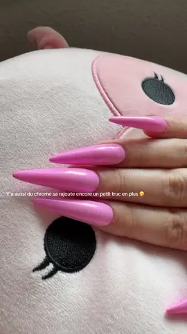J’ai tenté des transitions ne jugez pas 🫠🫠c’est trop fun pour l’été et on peut savoir si t’as chaud ou froid💅☀️☃️🥶🩷 🔥 #ColorChangingNails #NailTok #BeautyHack #CapsuleNails #MagicNails @beautyhacks @nailsoftiktok 