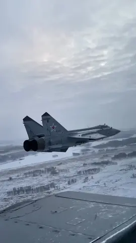 The MiG-31 is one of the fastest known operational combat aircraft in the world as of 2021, with a top speed around 3,000 kilometres per hour (1,900 mph).[3] It continues to be operated by the Russian Aerospace Forces following the end of the Cold War and the collapse of the Soviet Union in 1991. #mig-31 #su25 #aviation #stalinium #ussr #russia #warthundermobile #fyp #warthunder #mikoyangurevich 