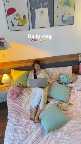 “Trời mưa gió thế này, chỉ muốn ở nhà trùm chăn ngủ một giấc thật dài.” #dailyvlog #Vlog #Ecovacs #EcovacsVietnam #Robothutbui #DEEBOTmini #SmallinSizePowerfulinStyle