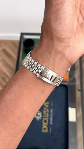 Silver Dial Datejust 41mm #rolex #watchcollector #luxurywatches 