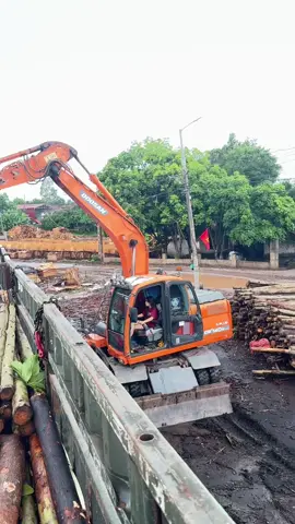 Định tặng anh cuộc sống màu hồng Nhưng quên mất rằng cuộc đời em toàn bão giông🙂‍↔️
