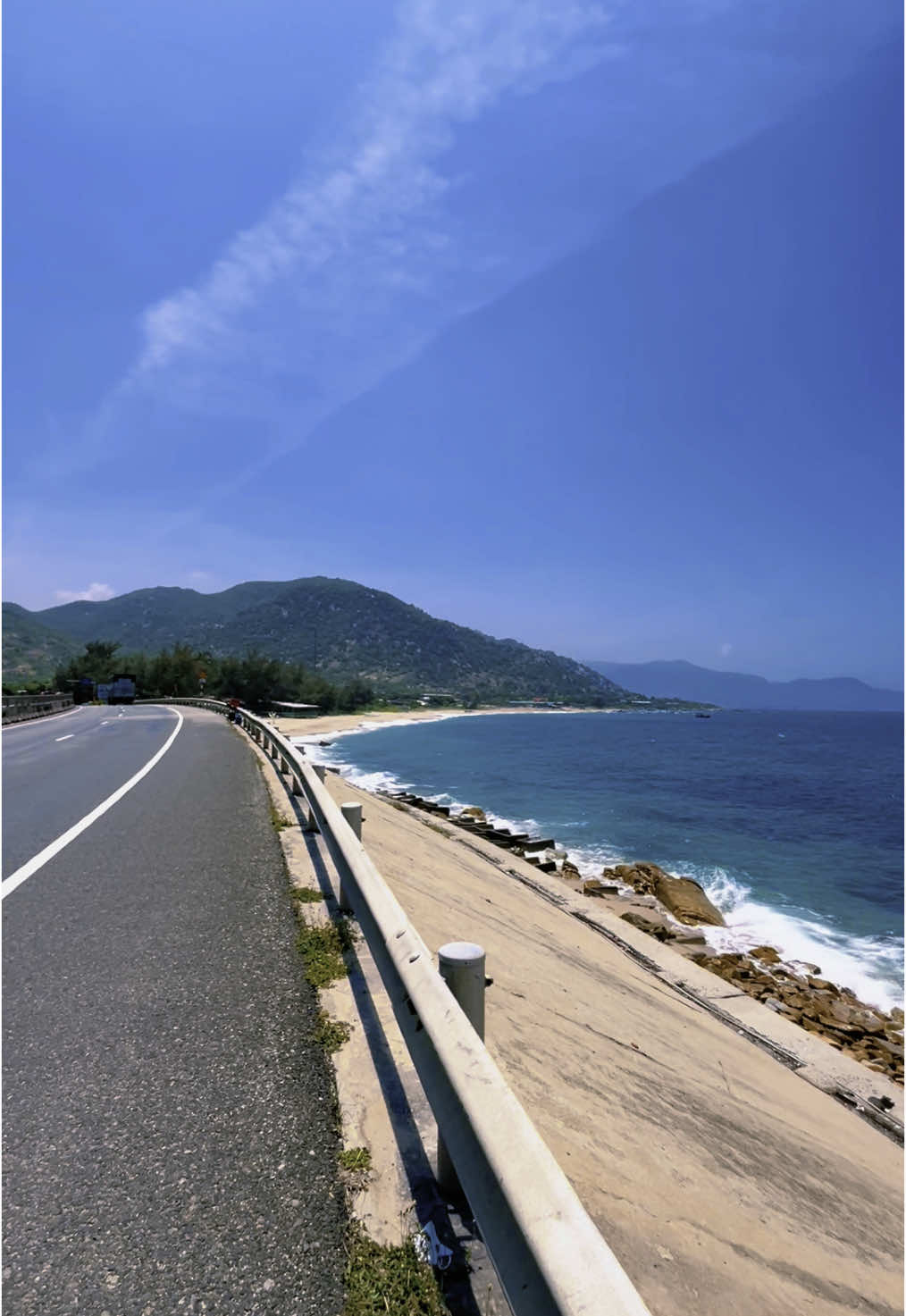 Eo biển Cà Ná - Vĩnh Hảo. Địa điểm mà ai phượt cung đường biển cũng phải checkin một lần🌊 #phuot #cana #vinhhao #phanthiet #phanrang #ninhthuan #bien #ocean #chill #travel #touring #xuhuong #fyp 