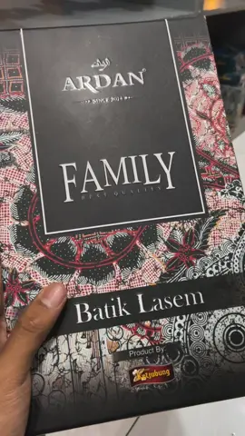 gassss di gercep”🤩🥰 #sarung #ardan #batik #rekomended #istimewa #istimewa #saroengsantrie #tokosarungbhsterlengkap #fyp 