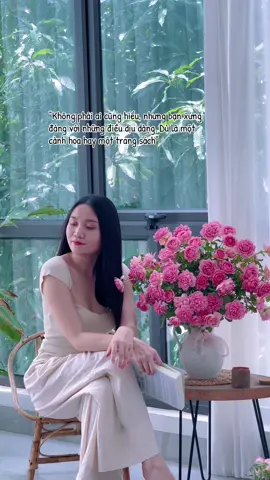 🧘‍♀️ “Sau buổi tập yoga là giờ phút của mình: pha trà, cắm hoa, đọc vài trang sách hay. Đủ đầy đâu chỉ là vật chất.” #xuhuongtiktok #xuhuong #yogavietnam #yogawithhuyen #phongtapyogathanhhoa 