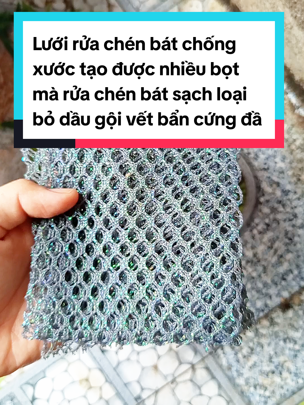 Có phải mấy bà đang tìm 1 miếng rửa chén tạo được nhiều bọt mà rửa chén không bị trầy xướt đúng hum, đây đây em có lướt rửa chén bát chống xước Bam House dày dặn cao cấp này  #mebimsua #giadung #giadungtienich #miengruachen 