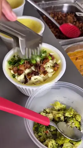Vivendo de batata recheada no pote 🚀 💥 Já pensou em faturar mais de R$10 mil por mês vendendo batata recheada no pote? 🍟 Comece do zero, com o que você tem em casa, e aprenda a receita que fez um delivery ultrapassar R$1 milhão por ano! 📘 No nosso eBook exclusivo, você recebe: ✅ Receita completa da batata no pote ✅ 7 recheios irresistíveis ✅ Ebook de bônus: Pudim cremoso ✅ E o melhor: Acesso vitalício ao conteúdo! 🔥 Ideal pra quem quer uma renda extra ou crescer no delivery com um produto campeão! 🔗 Link na BIO! Bora transformar sua cozinha em uma máquina de vendas!