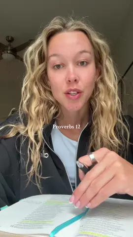 Ignore my bed head and scratchy voice lol I was fresh out of bed