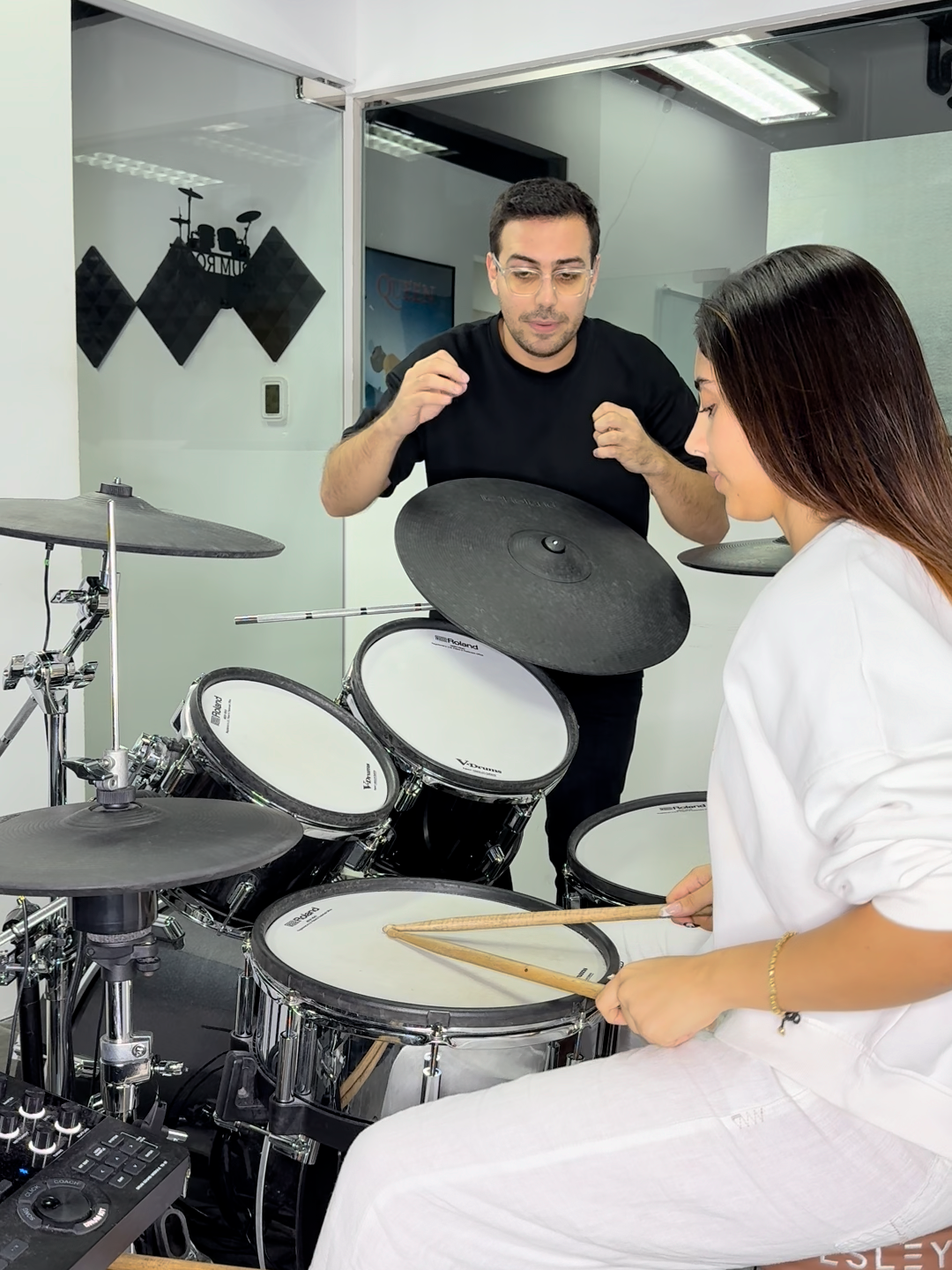 Thought she was good? Just wait for that ending. 😮‍💨🔥👀 #fyp #drums #drumgirl #drummer #drumcover #viral #girldrummer #drummergirl  #GirlOnDrums#fyppppppppppppppppppppppp