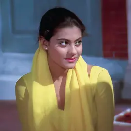 Kajol as Simran ✨🤍 #kajol #ddlj #bollywood #edit #aesthetic #desi #indian #explore #bollywoodsong #fyp #dilwaledulhanialejayenge #shahrukhkhan 