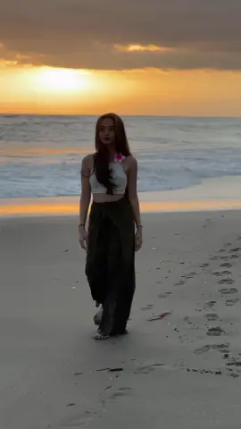 #CapCut #slowmo #trending #sinematik #templatecapcut #trendingvideo 