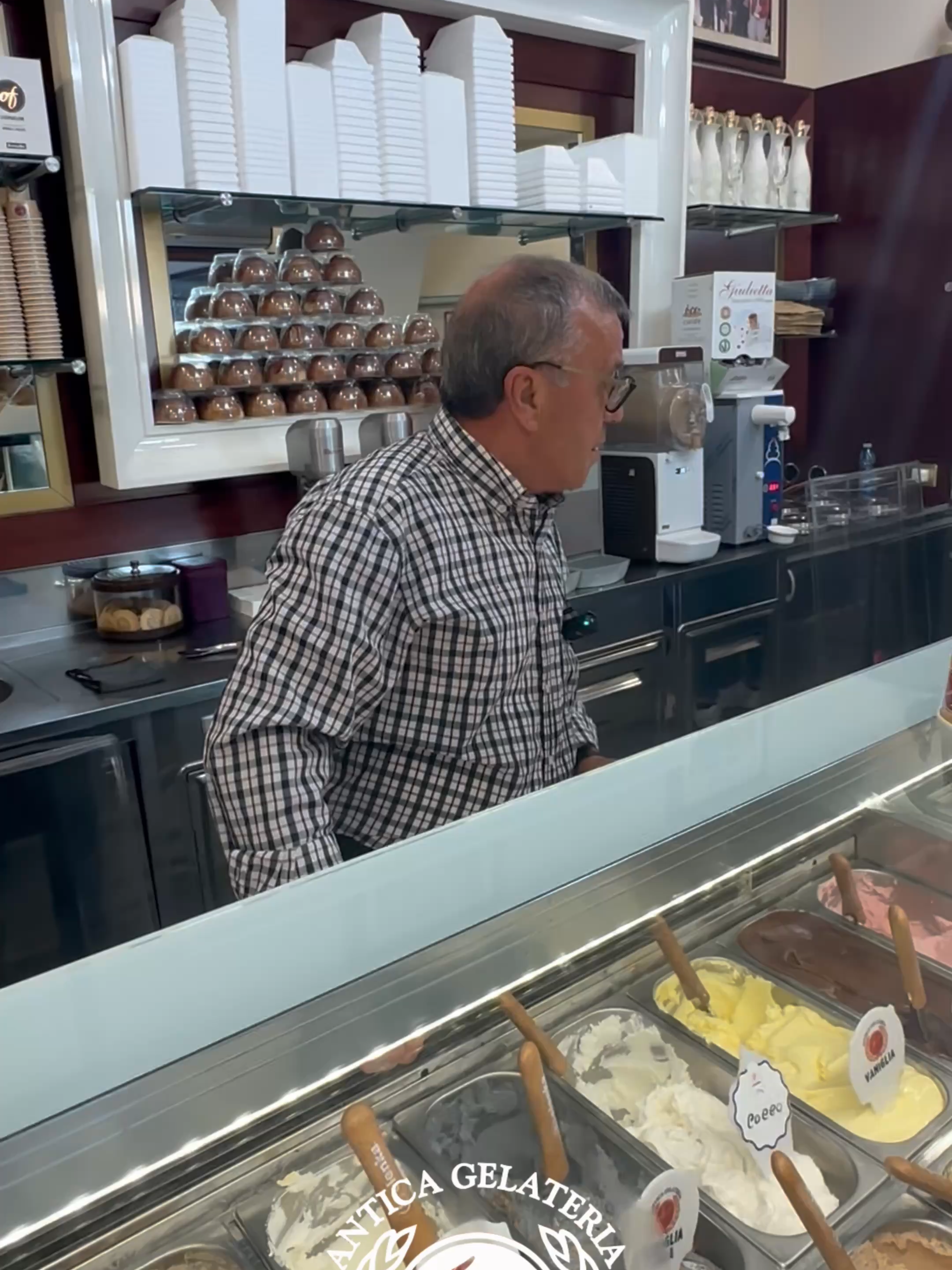 Oggi Luigi consiglia Agrumi di Calabria e Bergamotto 🍦 #cariati #cariatimarina #anticagelateriafortino #gelateriafortino