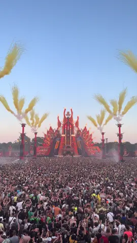 2 WEEKS 😮‍💨😮‍💨 can’t waaaait for @Defqon.1  i’ll be part of the mediateam on Friday 📷 who am i going to see there?  #defqon #defqon1 #qdance #hardstyle #weekendwarriors #festivalfotograaf #eventphotographer #wherelegendsrise #defqon1festival 