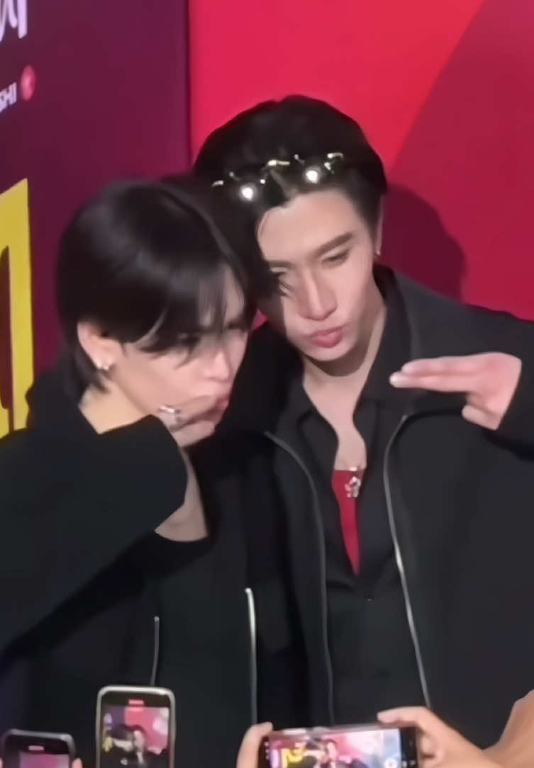 โอ้ยยยยยแม่เเล้วล่าสุดพี่เพิร์ธ🤭👍🏻#เพิร์ธแซนต้า #perthtanapon #santapp #fypシ゚ 