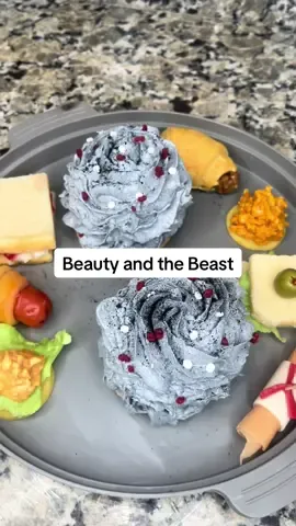 Happy National cupcake lovers day! Here’s a flashback Friday of this Beauty and the Beast inspired wax melts tray 🧁🥰🔥 #cupcake #Disney #beauty #beast #food #wax #melts #beautyandthebeast 