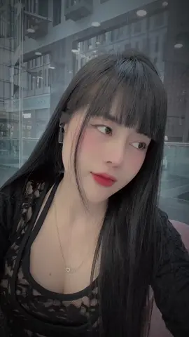 Chúc em luôn có 5 ngoại:  Ngoại ngữ, Ngoại hình, Ngoại giao, Ngoại tệ và luôn là Ngoại lệ của ai đó nha. #xinh #Chauau 