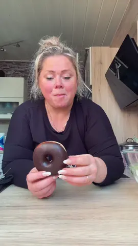 Magsz du donats?#probierenmitkarina #probiersen #maskiergang 