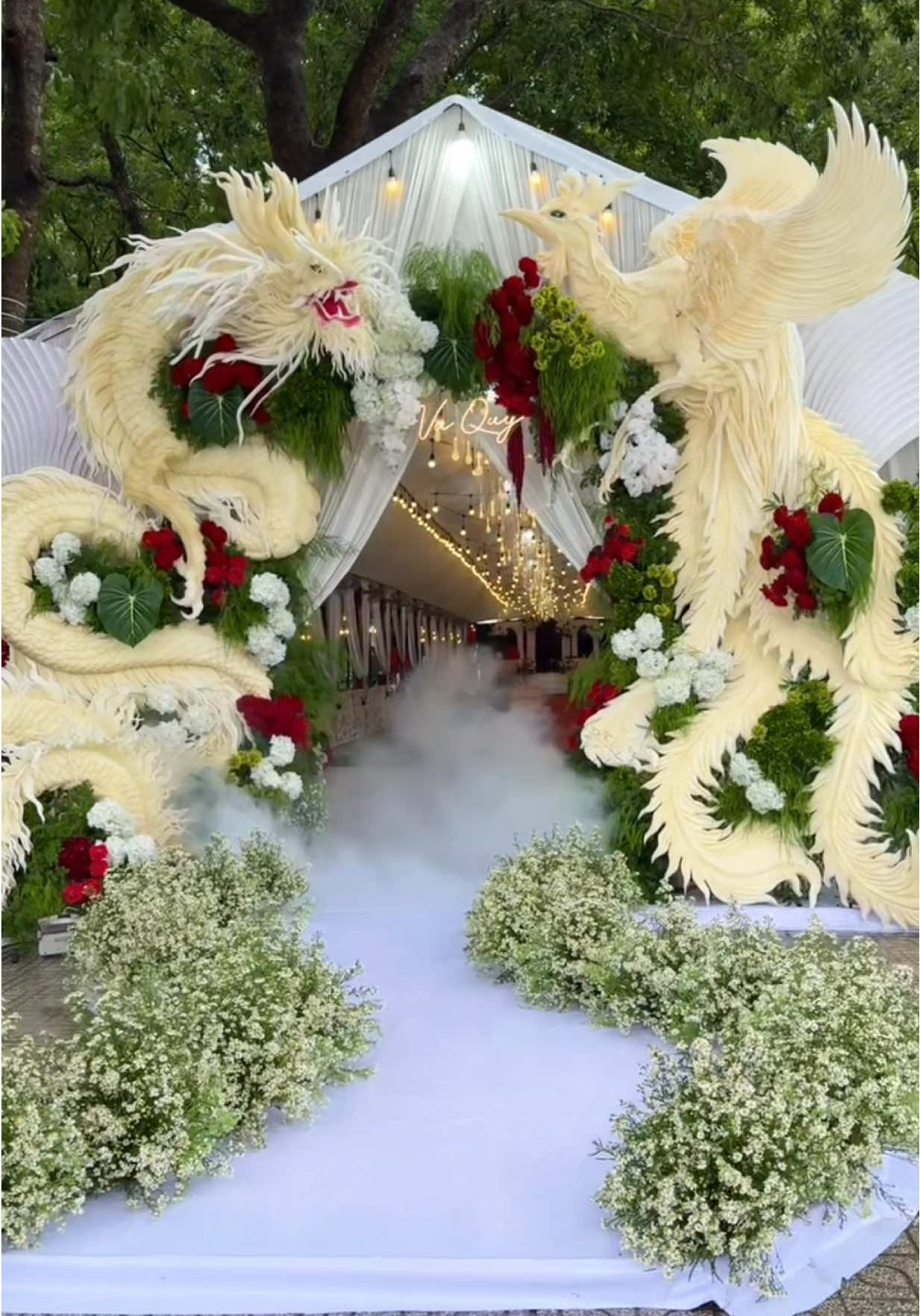 Long Phụng hôm nay đã bay về tới công viên Tân Biên #70TN  tiệc cưới do #ATWedding thực hiện