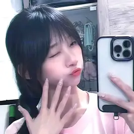 @༺❦ᖇꪍ༒若ᩚ❦༻ 你都親羊了怎麼不親我(⁎⁍̴̛ᴗ⁍̴̛⁎)