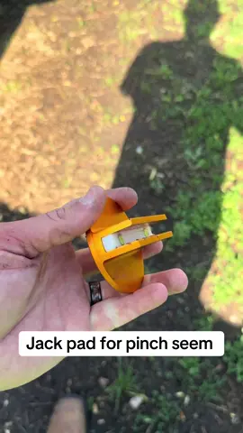 This jack puck is great for uni body cars #jackpuck #jack #jackpad #autorepair #automotive #automotivetools #pinchweldpuck #mechanic #mechanicsoftiktok #tiktokshopcreatorpicks 