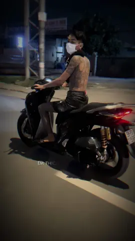 Thích anh thì gì cũng coá