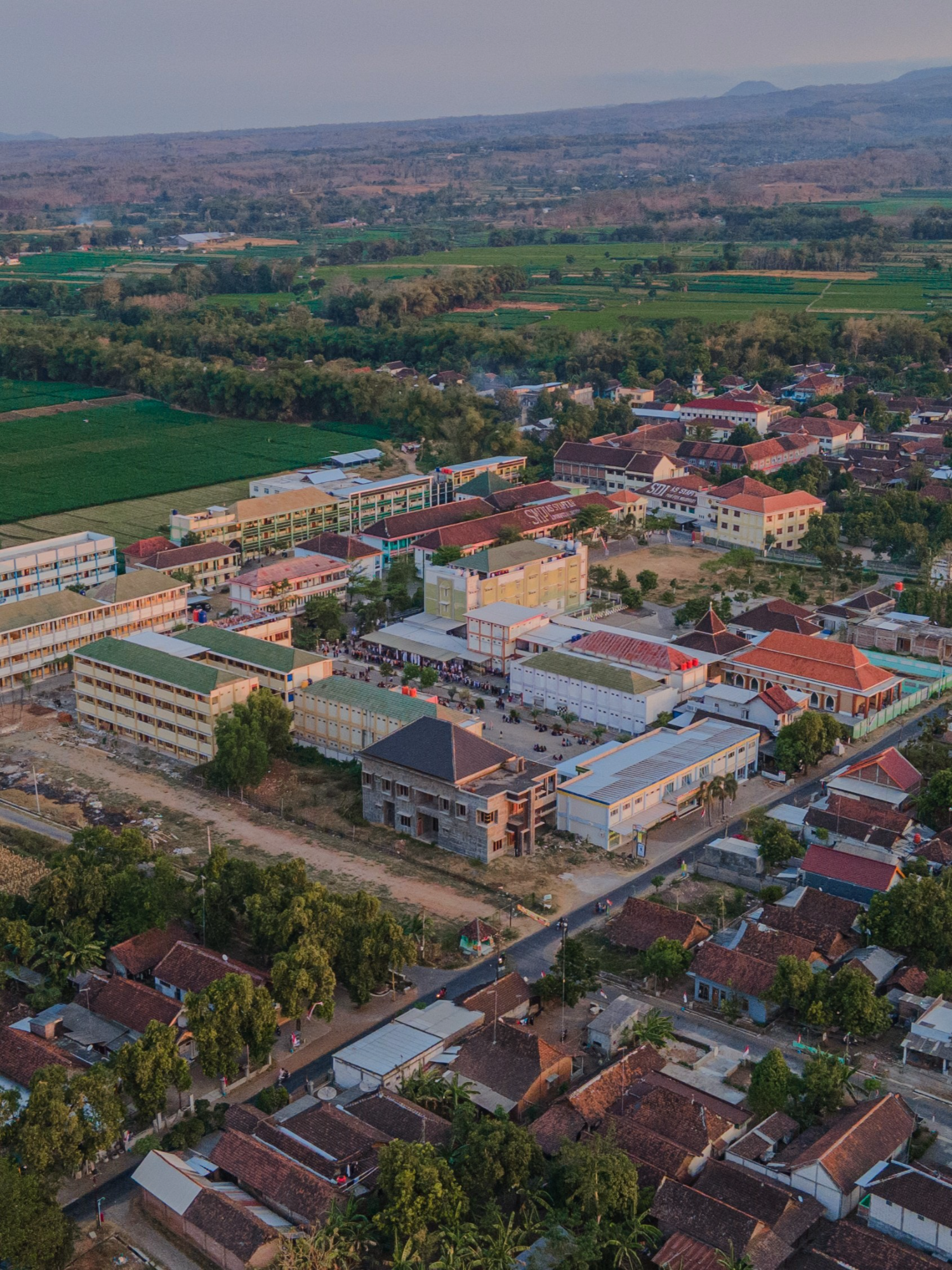 Profil Yayasan Pondok Pesantren | ALMARDLIYAH MOJOSARI Ditengah gempuran teknologi yang menumpulkan kecerdasan generasi muda, tentunya dunia membutuhkan penerus peradaban yang unggul dalam berbagai bidang ilmu. Maka pada siapa masa depan akan bertumpu, jika bukan pada para pelajar dan para santri? Pendaftaran Peserta Didik Baru (PPDB) Serentak SMAI As-Syafi'ah, SMPI As-Syafi'ah, dan SMPI Excellent As-Syafi'ah Tahun Ajaran 2025/2026 dibuka. Segera daftarkan putra/putri kesayangan Anda untuk menuntut ilmu di bawah naungan YPP Al-Mardliyah Ponpes Mojosari Nganjuk. ☎ Contact Person (CP)  SMPI: Ustadz Hilmi : ‪+6285947280613‬  SMAI: Ustadzah Retha : ‪+6285885410371 #ponpes #nganjuk24jam #pesantren #almardliyahppmojosari #mojosari