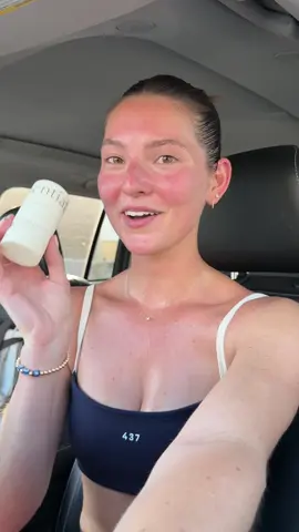 Let’s try @Oak Essentials new natural deodorant! Spoiler alert, I love it.  #oakessentialspartner  #pilates #naturaldeodorant 