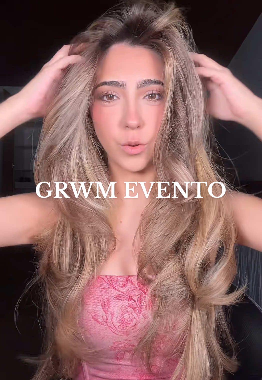 GRWM para un evento increíble con @jogo, muchísimas gracias por la bienvenida tan linda a la familia💖 SE VIENE SE VIENEEEEE🕺🏼🌟🎶🎫🪩 #grwm #alistateconmigo #makeup #maquillaje #tutorialdemaquillaje #maquillajedeojos #makeuphacks #rutinademaquillaje #retodemaquillaje 