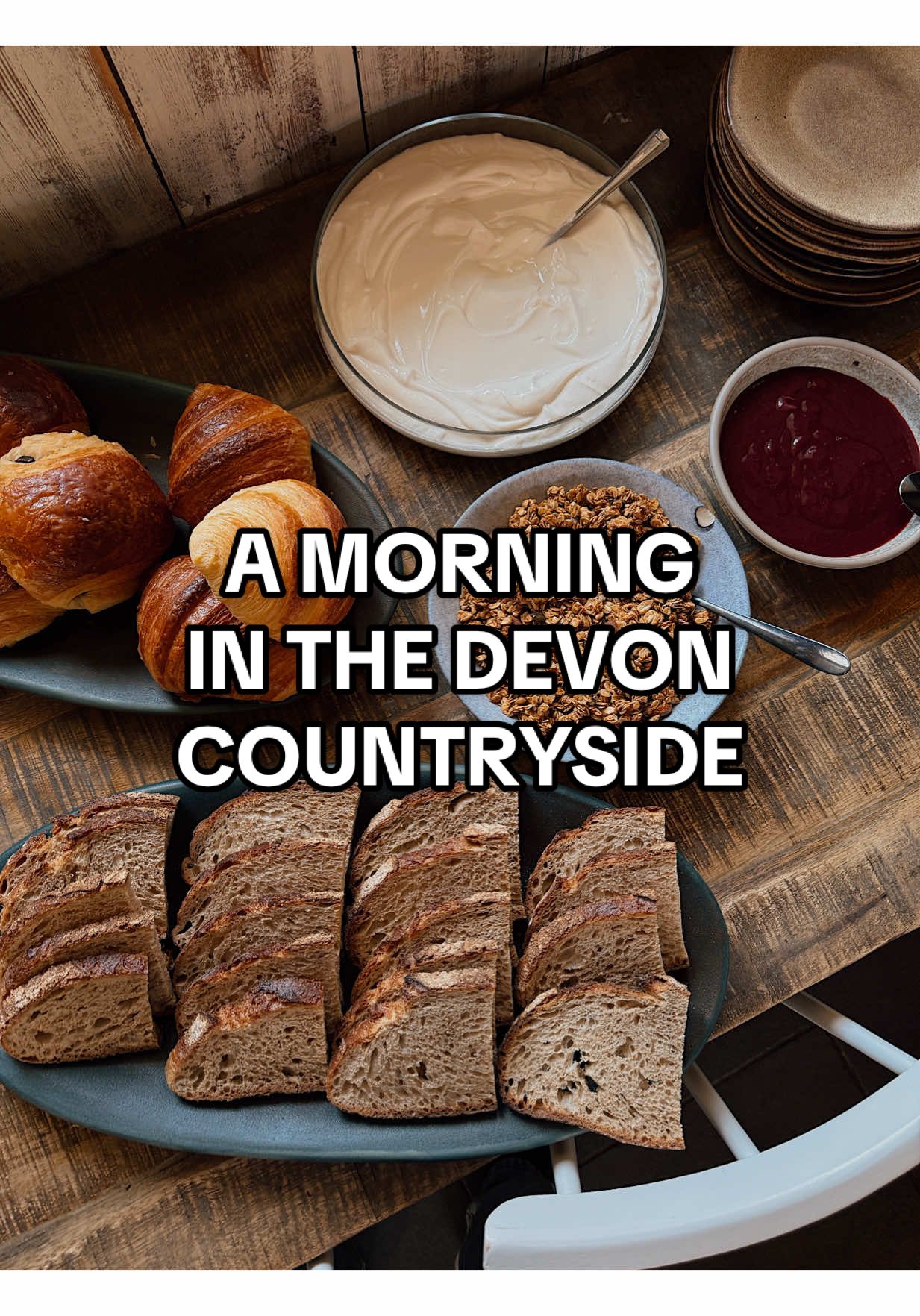 Spend the morning w/me in Devon ☀️ • @sandridgebartonwines  Gifted Stay  #sandridgebartonwines #devon #adayinthelife #ukvineyard #englishcountryside #ukstaycation #traveluk 