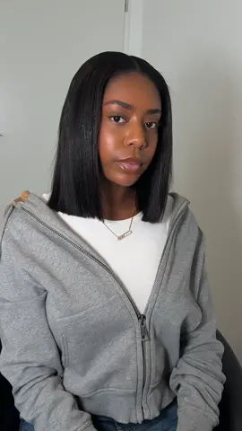 ✨ Nouvelle tête, nouvelle vibe ✨ Tissage carré fraîchement posé pour un look chic, moderne et affirmé 💇🏽‍♀️ Qu’en pensez-vous ? 🔥 #flypシ #tik_tok #salon #visibilité #paris #mel_hair_paris ##TissageCarré #CoiffureFemme #HairTransformation #LookDuJour #CoiffeuseAfro #HairGoals #TissageParfait #CarréChic #BlackGirlMagic #CoiffureProtectrice #InspirationCoiffure #SalonDeCoiffure #HairOnFleek