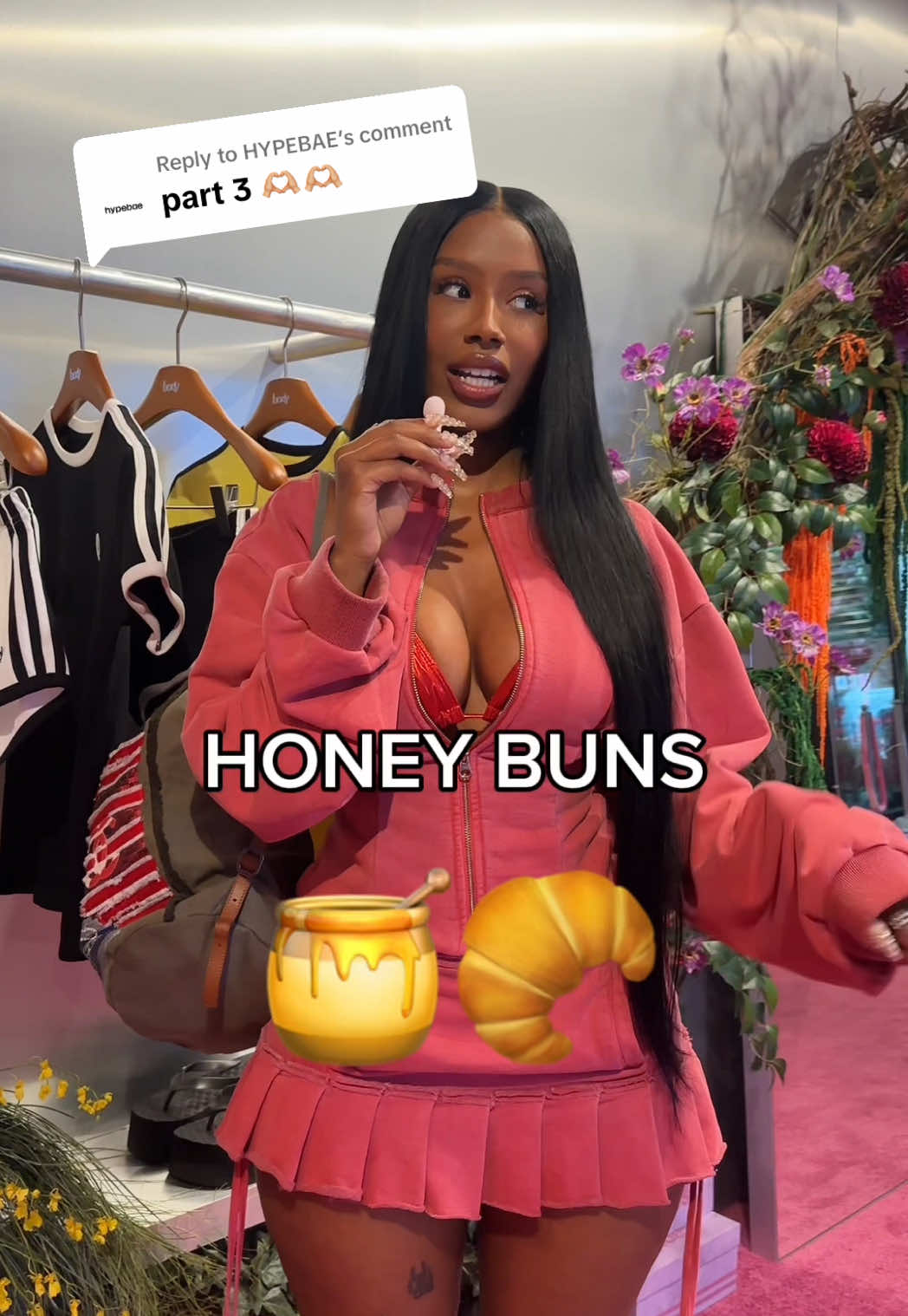 Replying to @HYPEBAE #baeornae #bodybyraventracy #raventracy @Msbodybyraventracy @bodybyraventracy 