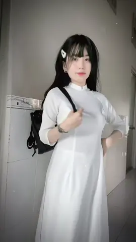 Áo dài trắng đồng phục cấp 3..#aodaihocsinh #aodainusinh #aodaidongphuc #aodaitrang #thoitrangnu #xuhuong #thinhhanh 