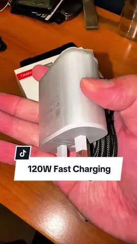 Charge iPhone 50% dalam 15 min je. Siap boleh charge laptop🔥 #tranyoo #tranyoocharger #fastchargingcharger 