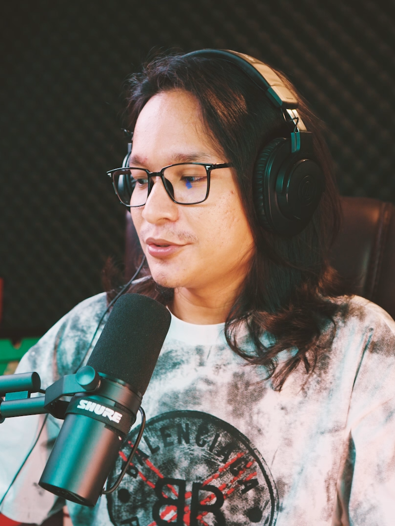 အရင်ကဗညားကိုကြည့်ချင်လျှင်...