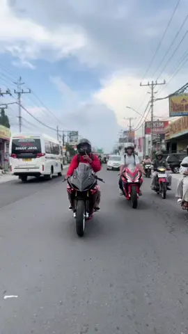 Ganteng kan? (Motornya) #cbr250rr #babyrr #babyrr250 #fyp #berandamu 